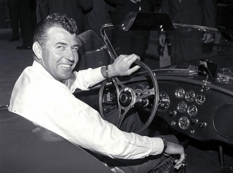 Carroll Shelby - twórca Cobry i Vipera - nie żyje Carroll Shelby - twórca Cobry i Vipera - nie żyje