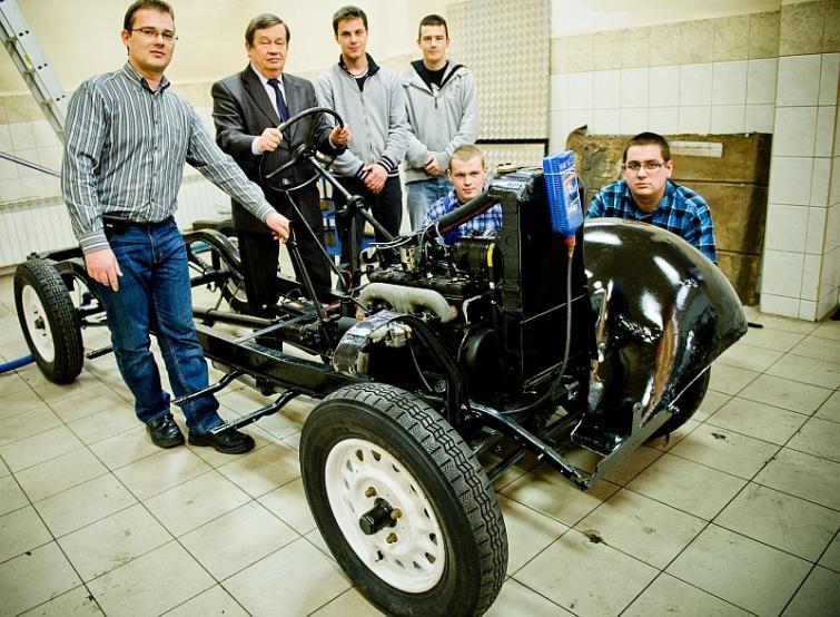 Odrestaurowali zabytkowego Peugeota Odrestaurowali zabytkowego Peugeota