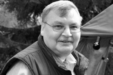 Dzisiaj dotarła do nas kolejna smutna wiadomość: W wieku 67 lat zmarł Andrzej Karaczun, dziennikarz motoryzacyjny i sportowy, miłośnik rajdów samochodowych.
Fot. PZM
