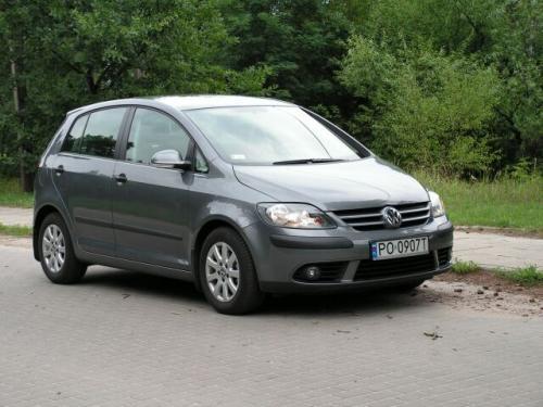 Fot. Ryszard Polit: VW Golf Plus jest o 9,5 cm wyższy od Golfa. Plus ma też kilka innych zalet. Fot. Ryszard Polit: VW Golf Plus jest o 9,5 cm wyższy od Golfa. Plus ma też kilka innych zalet.