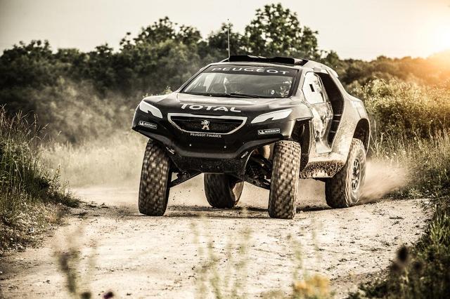 Peugeot 2008 DKR / Fot. Peugeot Peugeot 2008 DKR / Fot. Peugeot