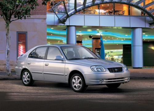 Fot. Hyundai: Jednym z najtańszych aut klasy kompaktowej jest Hyundai Accent – ceny od 42 tys. zł. Fot. Hyundai: Jednym z najtańszych aut klasy kompaktowej jest Hyundai Accent – ceny od 42 tys. zł.