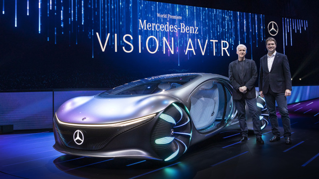 MercedesBenz VISION AVTR. Auto rozpozna kierowcę na