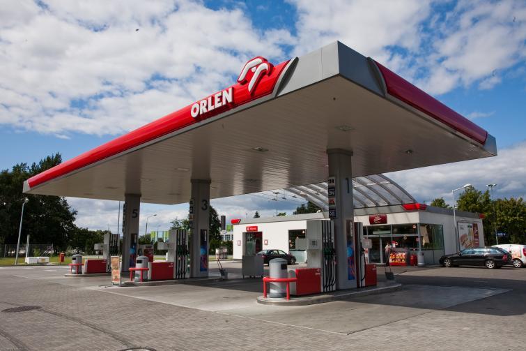 Ceny paliw na stacjach Orlen w dół - do 5,09 zł za litr Ceny paliw na stacjach Orlen w dół - do 5,09 zł za litr