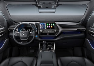 Toyota Highlander. Systemy bezpieczeństwa

Nowy Highlander Hybrid jest wyposażony w ulepszony pakiet systemów bezpieczeństwa czynnego Toyota Safety Sense drugiej generacji, którego zadaniem jest zapobieganie kolizjom lub ograniczanie ich skutków. Pakiet zawiera układ wczesnego reagowania w razie ryzyka zderzenia z funkcją wykrywania pieszych i rowerzystów oraz zapobiegania kolizjom na skrzyżowaniach (PCS), pełnozakresowy inteligentny tempomat adaptacyjny z funkcją uwzględniania znaków drogowych (IACC), system rozpoznawania znaków drogowych (RSA), asystenta utrzymania pasa ruchu (LTA) oraz automatyczne światła drogowe (AHB).

Fot. Toyota 