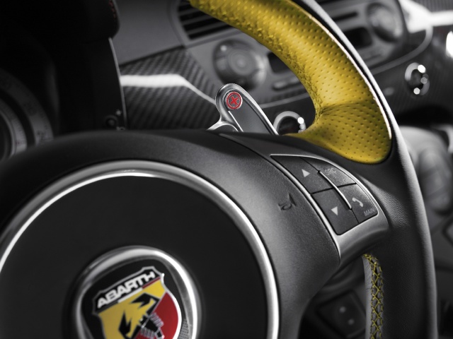 zdjęcie Abarth 695 "Tributo Ferrari" 