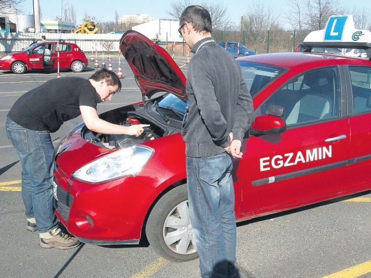 Szczecin: Coraz więcej osób nie zdaje egzminu na prawo jazy Szczecin: Coraz więcej osób nie zdaje egzminu na prawo jazy