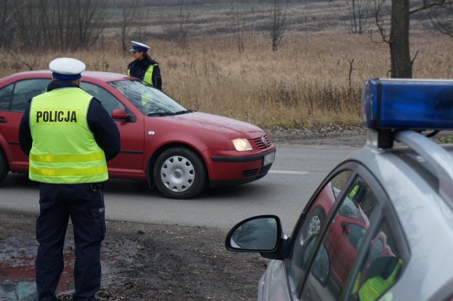 Śląska Policja zatrzymała 104 kierowców jeżdżących po pijanemu
