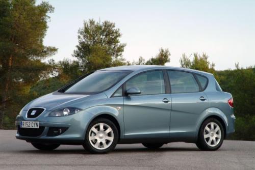 Fot. Seat: W stosunku do poprzednika nowy Seat Toledo wyznacza nowe trendy w stylistyce marki. Z przodu wygląda jak Altea, z tyłu jak Renault Vel Satis. Fot. Seat: W stosunku do poprzednika nowy Seat Toledo wyznacza nowe trendy w stylistyce marki. Z przodu wygląda jak Altea, z tyłu jak Renault Vel Satis.