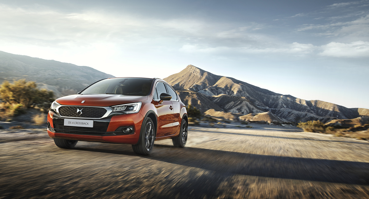 Gama startuje od turbodoładowanej jednostki 1.2 PureTech o mocy 130 KM. Do wyboru jest także m.in. mocniejszy 1.6 THP 165 KM z zupełnie nową przekładnią automatyczną lub topowy 1.6 THP 210 KM / Fot. DS Gama startuje od turbodoładowanej jednostki 1.2 PureTech o mocy 130 KM. Do wyboru jest także m.in. mocniejszy 1.6 THP 165 KM z zupełnie nową przekładnią automatyczną lub topowy 1.6 THP 210 KM / Fot. DS