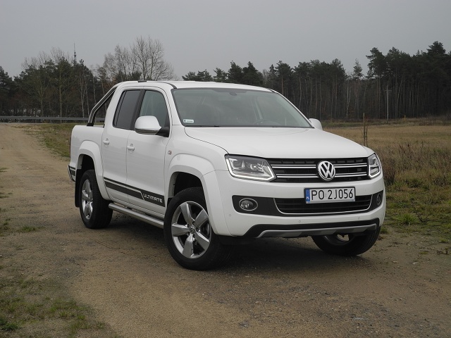 Volkswagen Amarok
Pod maską testowanego Volkswagena pracował dwulitrowy turbodiesel o mocy 180 KM z dwustopniowym doładowaniem, które już przy 1750 obr./min pozwala na uzyskanie momentu obrotowego o wartości 420 Nm. To ważne, bo to ułatwia przewożenie ciężkich ładunków i pokonywanie przeszkód terenowych.
Fot. Wojciech Frelichowski Volkswagen Amarok
Pod maską testowanego Volkswagena pracował dwulitrowy turbodiesel o mocy 180 KM z dwustopniowym doładowaniem, które już przy 1750 obr./min pozwala na uzyskanie momentu obrotowego o wartości 420 Nm. To ważne, bo to ułatwia przewożenie ciężkich ładunków i pokonywanie przeszkód terenowych.
Fot. Wojciech Frelichowski