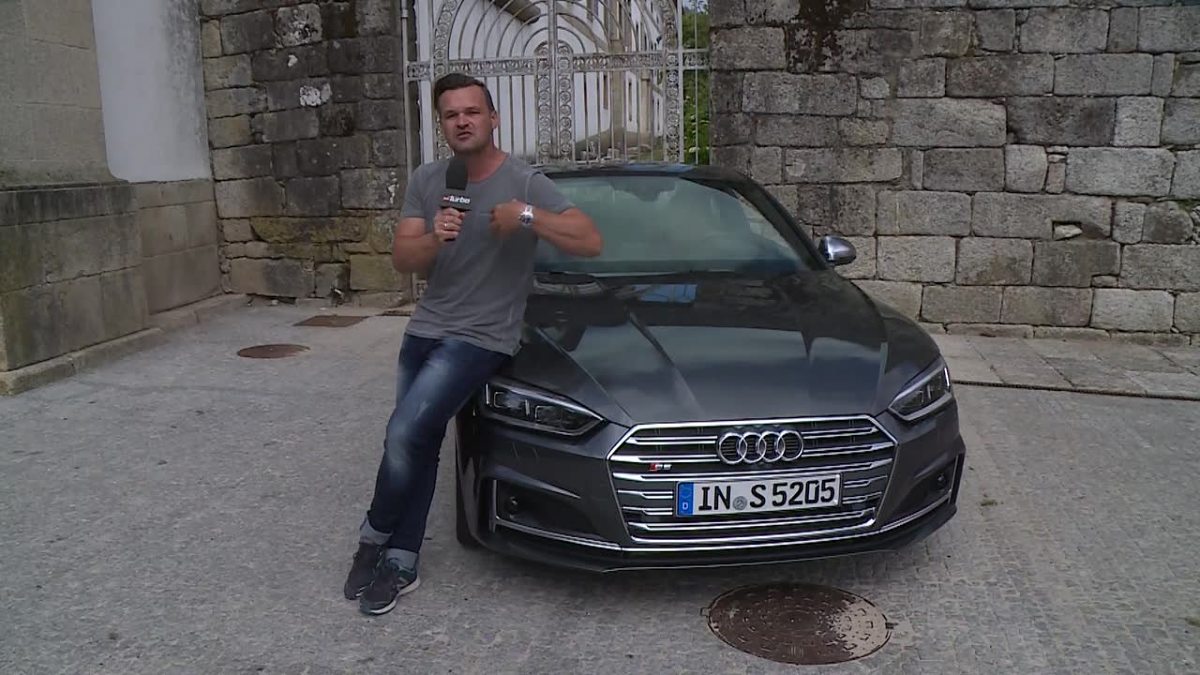 Audi S5 Coupe
Audi S5 Coupe otrzymało silnik 3.0 V6 TFSI. Ten turbodoładowany motor oferuje 354 KM, czyli o 15 KM więcej niż poprzednio.
Fot. TVN Turbo/x-news Audi S5 Coupe
Audi S5 Coupe otrzymało silnik 3.0 V6 TFSI. Ten turbodoładowany motor oferuje 354 KM, czyli o 15 KM więcej niż poprzednio.
Fot. TVN Turbo/x-news