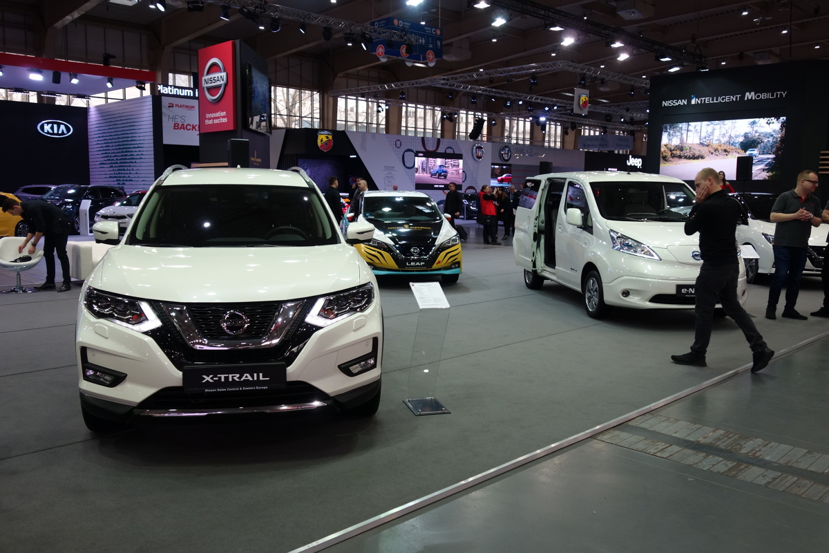 Samochody elektryczne stają się elementem motoryzacyjnego krajobrazu, także w Polsce. I to właśnie elektromobilność będzie tematem przewodnim ekspozycji Nissana podczas tegorocznego Poznań Motor Show.
Fot. Ryszard M. Perczak Samochody elektryczne stają się elementem motoryzacyjnego krajobrazu, także w Polsce. I to właśnie elektromobilność będzie tematem przewodnim ekspozycji Nissana podczas tegorocznego Poznań Motor Show.
Fot. Ryszard M. Perczak