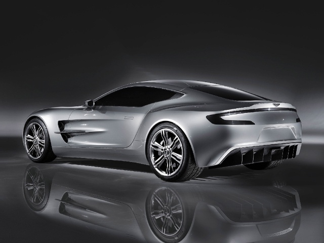 zdjęcie Aston Martin One-77