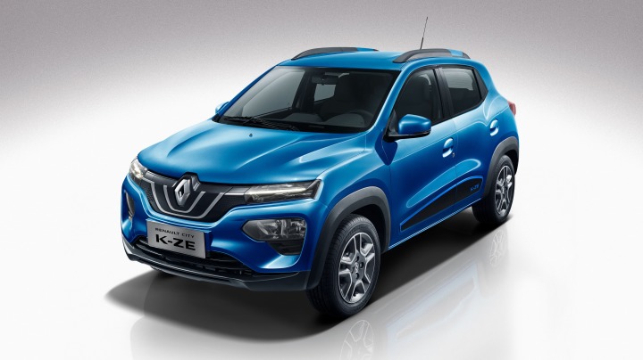 Renault City K-ZE
Renault City K-ZE jest wyposażony w czujniki smogu PM 2.5 oraz system kontroli jakości powietrza. System ocenia czystość powietrza w kabinie i automatycznie włącza i wyłącza obieg zamknięty, aby powietrze we wnętrzu samochodu było zawsze zdrowe i czyste.
Fot. Renault Renault City K-ZE
Renault City K-ZE jest wyposażony w czujniki smogu PM 2.5 oraz system kontroli jakości powietrza. System ocenia czystość powietrza w kabinie i automatycznie włącza i wyłącza obieg zamknięty, aby powietrze we wnętrzu samochodu było zawsze zdrowe i czyste.
Fot. Renault