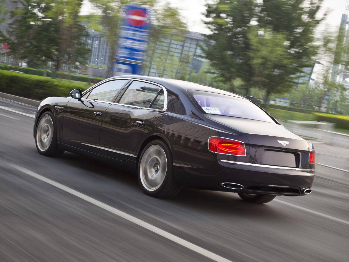 Bentley flying spur 2013