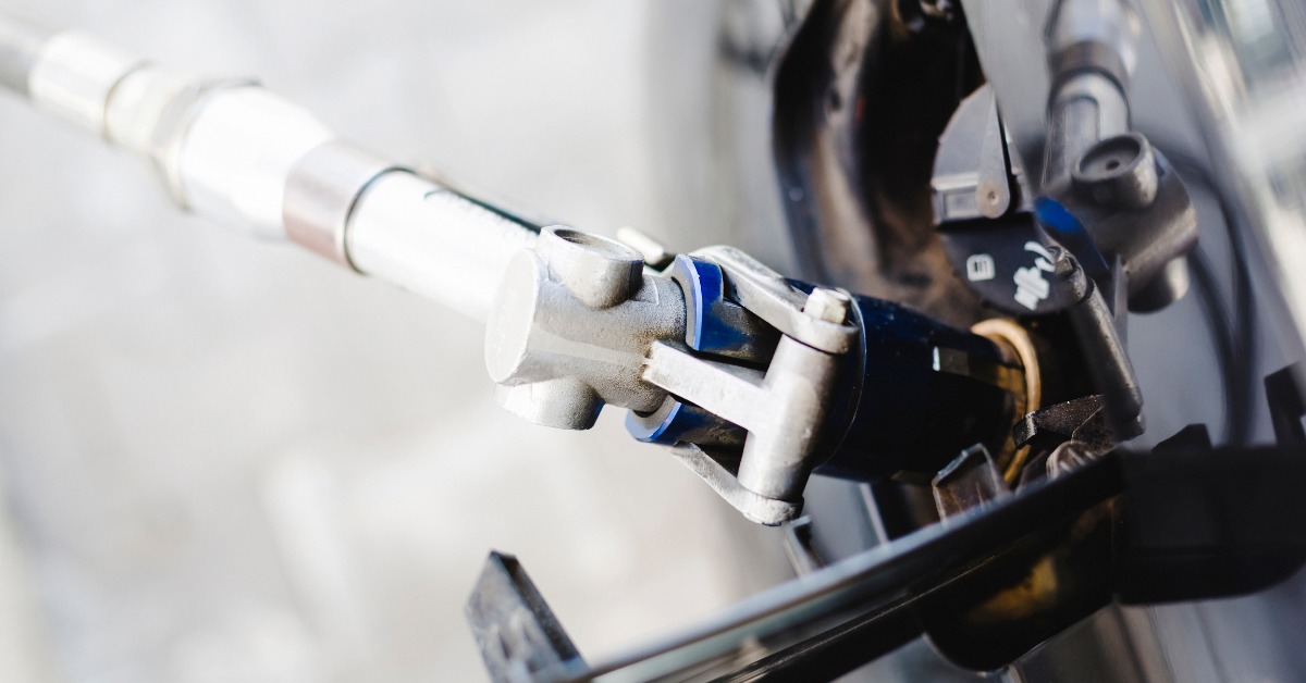 Autogaz to od lat ciesząca się popularnością alternatywa dla benzyny. LPG kusi posiadaczy samochodów i pozwala cieszyć się ekonomią jazdy. W chwili, gdy ceny paliw wahają się wokół 4,50 zł za litr, gaz oscyluje wokół 2 zł. Sprawdź, co warto wiedzieć, aby cieszyć oszczędnościami z jazdy na tańszym i bardziej ekologicznym paliwie.
Fot. STAG Autogaz to od lat ciesząca się popularnością alternatywa dla benzyny. LPG kusi posiadaczy samochodów i pozwala cieszyć się ekonomią jazdy. W chwili, gdy ceny paliw wahają się wokół 4,50 zł za litr, gaz oscyluje wokół 2 zł. Sprawdź, co warto wiedzieć, aby cieszyć oszczędnościami z jazdy na tańszym i bardziej ekologicznym paliwie.
Fot. STAG