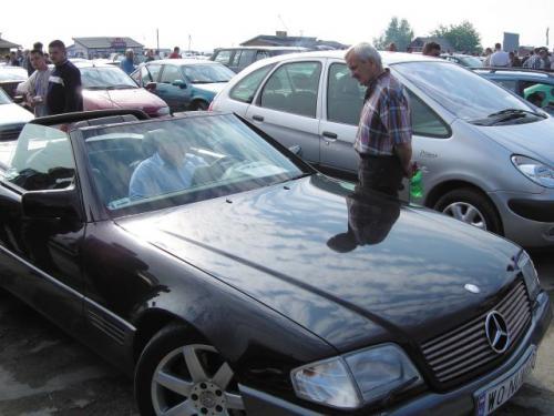 Fot. archiwum: Na giełdach jest sporo kabrioletów. 2-letnie Mercedesy kosztują nawet 280 tys. zł. Fot. archiwum: Na giełdach jest sporo kabrioletów. 2-letnie Mercedesy kosztują nawet 280 tys. zł.