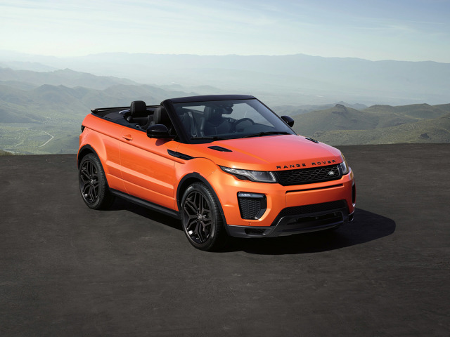 Range Rover Evoque Convertible
Silnik Diesla 2.0 l oferowany jest w wariancie 150 KM lub 180 KM. W pierwszym przypadku sprint do 100 km/h trwa 12 s, a prędkość maksymalna to 180 km/h, w drugim odpowiednio 10,3 s oraz 195 km/h.
Fot. Land Rover Range Rover Evoque Convertible
Silnik Diesla 2.0 l oferowany jest w wariancie 150 KM lub 180 KM. W pierwszym przypadku sprint do 100 km/h trwa 12 s, a prędkość maksymalna to 180 km/h, w drugim odpowiednio 10,3 s oraz 195 km/h.
Fot. Land Rover