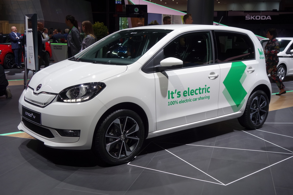 We Frankfurcie Skoda pokazuje model CITIGOe iV, pierwszy elektryczny model w ofercie oraz Skodę SUPERB iV z napędem hybrydowym typu plug-in. Na tym nie koniec nowości.
Fot. Ryszard M. Perczak We Frankfurcie Skoda pokazuje model CITIGOe iV, pierwszy elektryczny model w ofercie oraz Skodę SUPERB iV z napędem hybrydowym typu plug-in. Na tym nie koniec nowości.
Fot. Ryszard M. Perczak