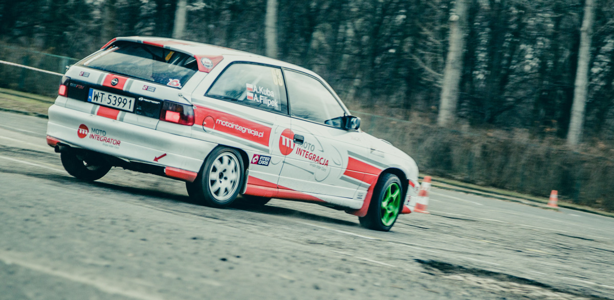 Motointegrator Królewski Winter Cup 2016
20 marca 2016, na Torze Wyścigów Konnych na warszawskim Służewcu, odbędzie się 3 runda Motointegrator Królewski Winter Cup. Organizatorzy zapraszają wszystkich miłośników motoryzacyjnych emocji. Zapowiada się zacięta rywalizacja, ponieważ podczas tego etapu zostaną wyłonieni zwycięzcy całego cyklu.
Fot. Motointegrator Motointegrator Królewski Winter Cup 2016
20 marca 2016, na Torze Wyścigów Konnych na warszawskim Służewcu, odbędzie się 3 runda Motointegrator Królewski Winter Cup. Organizatorzy zapraszają wszystkich miłośników motoryzacyjnych emocji. Zapowiada się zacięta rywalizacja, ponieważ podczas tego etapu zostaną wyłonieni zwycięzcy całego cyklu.
Fot. Motointegrator