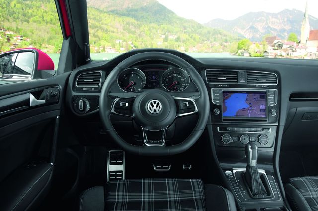 zdjęcie Volkswagen Golf GTD