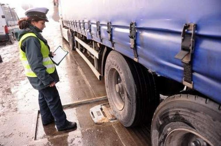 Bydgoszcz: Ciężarówki nie będą już niszczyć ulic Bydgoszcz: Ciężarówki nie będą już niszczyć ulic