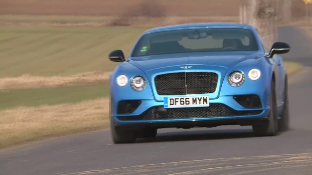 Bentley Continental GT V8S 

Pod maską pojazdu pracuje ośmiocylindrowy silnik o pojemności 4 litrów i mocy 528 KM. Dzięki niemu samochód do 100 km/h rozpędza się w zaledwie 4,3 sekundy, a prędkość maksymalna przekracza 300 km/h.

Fot. TVN Turbo/x-news