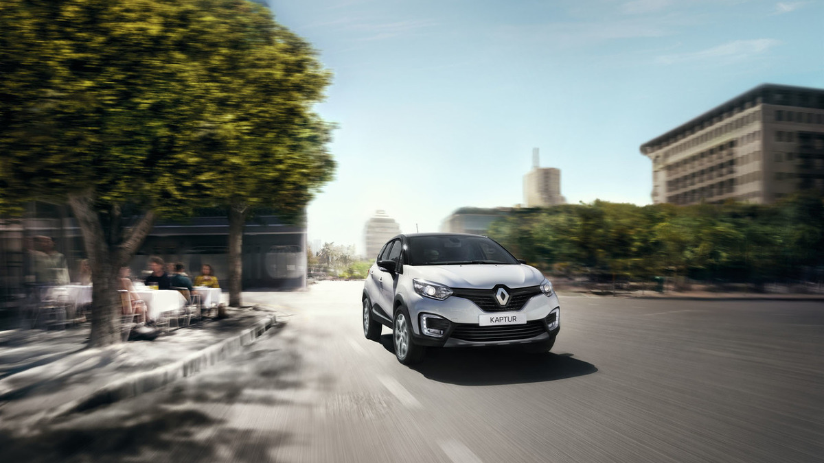 Renault Kaptur
Samochód powstał na platformie Dacii Duster, czyli aucie wykorzystującym napęd czterech kół. Dane techniczne dotyzcące jednostek napędowych nie zostały jeszcze podane.
Fot. Renault Renault Kaptur
Samochód powstał na platformie Dacii Duster, czyli aucie wykorzystującym napęd czterech kół. Dane techniczne dotyzcące jednostek napędowych nie zostały jeszcze podane.
Fot. Renault