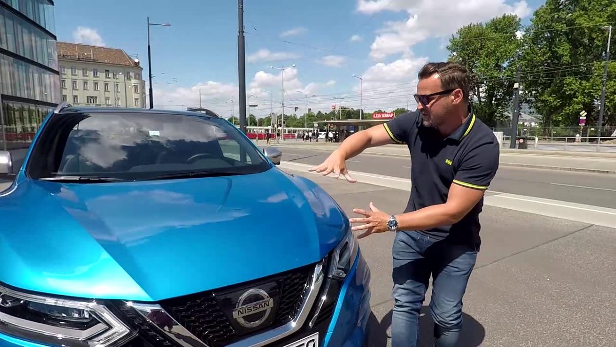 Nissan Qashqai
Prekursor segmentu crossoverów przeszedł kurację odmładzającą. Mowa o Nissanie Qashqai, który teraz urósł zaledwie o 1,7 cm.
Fot. TVN Turbo / x-news Nissan Qashqai
Prekursor segmentu crossoverów przeszedł kurację odmładzającą. Mowa o Nissanie Qashqai, który teraz urósł zaledwie o 1,7 cm.
Fot. TVN Turbo / x-news