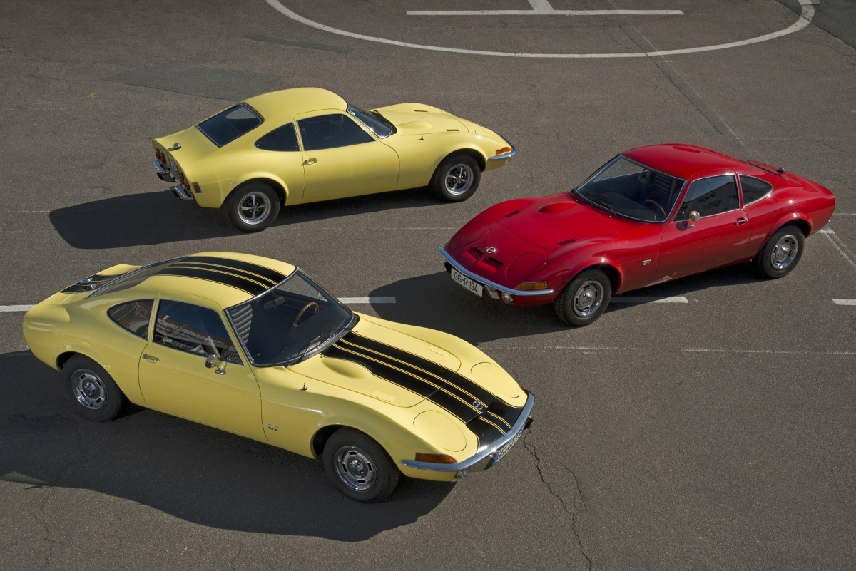 Opel - Bodensee-Klassik 2016
W ramach Bodensee Klassik w dniach od 5 do 7 maja kierowcy klasycznych samochodów odwiedzą najpiękniejsze zakątki Austrii i południowych Niemiec.
Fot. Opel Opel - Bodensee-Klassik 2016
W ramach Bodensee Klassik w dniach od 5 do 7 maja kierowcy klasycznych samochodów odwiedzą najpiękniejsze zakątki Austrii i południowych Niemiec.
Fot. Opel