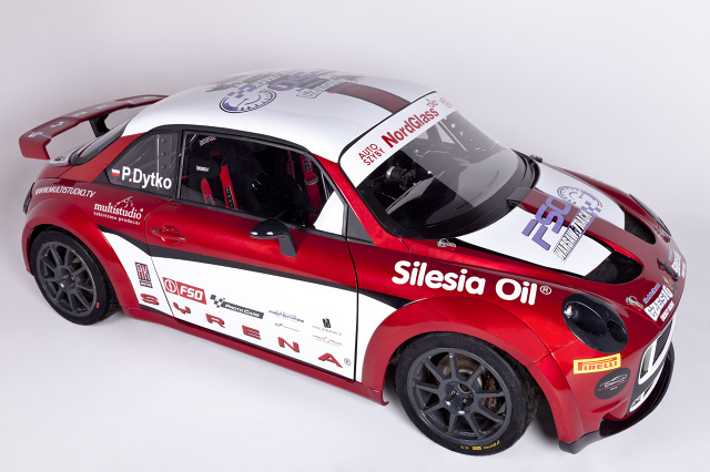AK Syrena Meluzyna R jest w pełni funkcjonalnym prototypem, zbudowanym we współpracy z firmą Proto Cars z Nysy, przeznaczonym do jazdy na torach wyścigowych. Producent ujawnił jego cenę. / Fot. materiały prasowe AK Syrena Meluzyna R jest w pełni funkcjonalnym prototypem, zbudowanym we współpracy z firmą Proto Cars z Nysy, przeznaczonym do jazdy na torach wyścigowych. Producent ujawnił jego cenę. / Fot. materiały prasowe