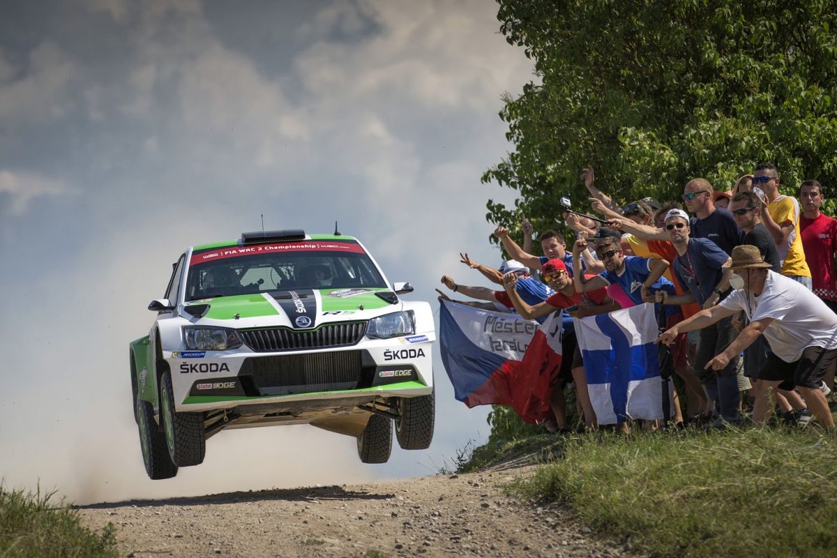 Skoda Motorsport
W sezonie 2016 zespół Skoda Motorsport świętuje 115 lat obecności na torach wyścigowych i odcinkach specjalnych rozsianych po całej kuli ziemskiej.
Fot. Skoda Skoda Motorsport
W sezonie 2016 zespół Skoda Motorsport świętuje 115 lat obecności na torach wyścigowych i odcinkach specjalnych rozsianych po całej kuli ziemskiej.
Fot. Skoda