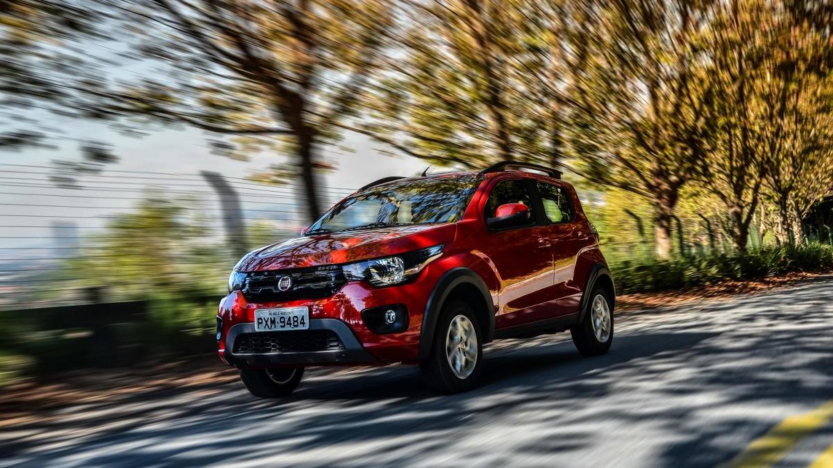 Fiat Mobi
Sercem modelu Mobi jest 4-cylindrową jednostkę flex-fuel o pojemności 1 litra działająca na dwa rodzaje paliwa. Korzystając z benzyny jednostka oferuje 73 KM oraz 93 Nm, a podróżując na etanolu 75 KM oraz 97 Nm.
Fot. Fiat Fiat Mobi
Sercem modelu Mobi jest 4-cylindrową jednostkę flex-fuel o pojemności 1 litra działająca na dwa rodzaje paliwa. Korzystając z benzyny jednostka oferuje 73 KM oraz 93 Nm, a podróżując na etanolu 75 KM oraz 97 Nm.
Fot. Fiat