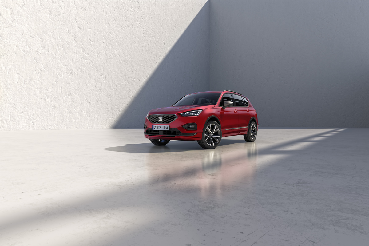 Seat Tarraco FR
Seat Tarraco FR będzie oferowany w dwóch wersjach silnikowych – z 2.0-litrową jednostką benzynową TSI oraz 2.0-litrowym silnikiem Diesla TDI. Obie opcje zapewniają moc 190 KM. Sportowa wersja Tarraco występuje z napędem na cztery koła 4Drive i zaawansowaną automatyczną skrzynią biegów DSG.
Fot. Seat Seat Tarraco FR
Seat Tarraco FR będzie oferowany w dwóch wersjach silnikowych – z 2.0-litrową jednostką benzynową TSI oraz 2.0-litrowym silnikiem Diesla TDI. Obie opcje zapewniają moc 190 KM. Sportowa wersja Tarraco występuje z napędem na cztery koła 4Drive i zaawansowaną automatyczną skrzynią biegów DSG.
Fot. Seat