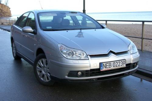 Fot. Jarosław Zgirski: Bez dawnej elegancji Xantii i zaawansowania technicznego XM, Citroen C5 po liftingu dobrze radzi sobie na polskim rynku. Fot. Jarosław Zgirski: Bez dawnej elegancji Xantii i zaawansowania technicznego XM, Citroen C5 po liftingu dobrze radzi sobie na polskim rynku.