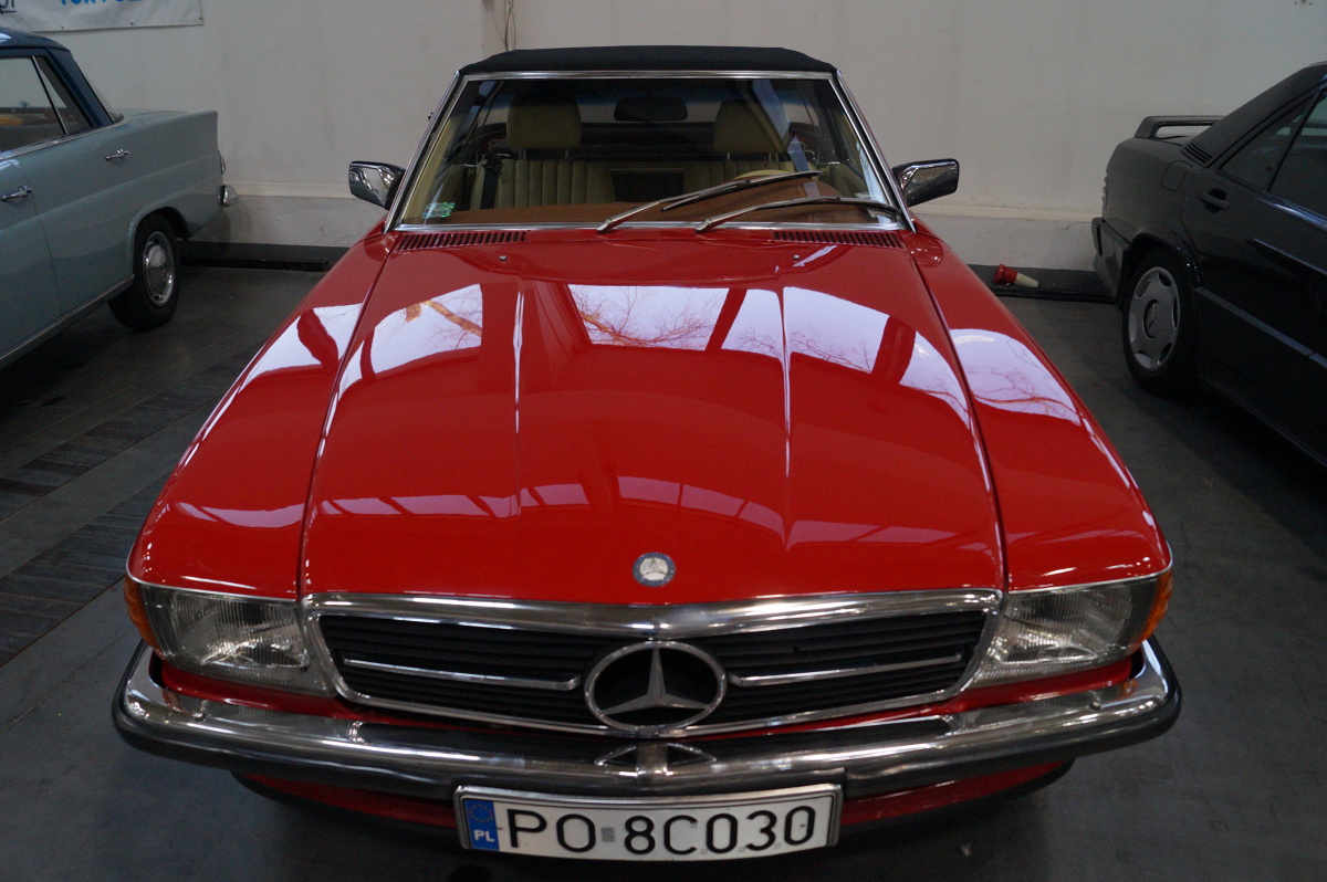 Mercedes W 107 / SL 280 / Fot. Kacper Rogacin Mercedes W 107 / SL 280 / Fot. Kacper Rogacin