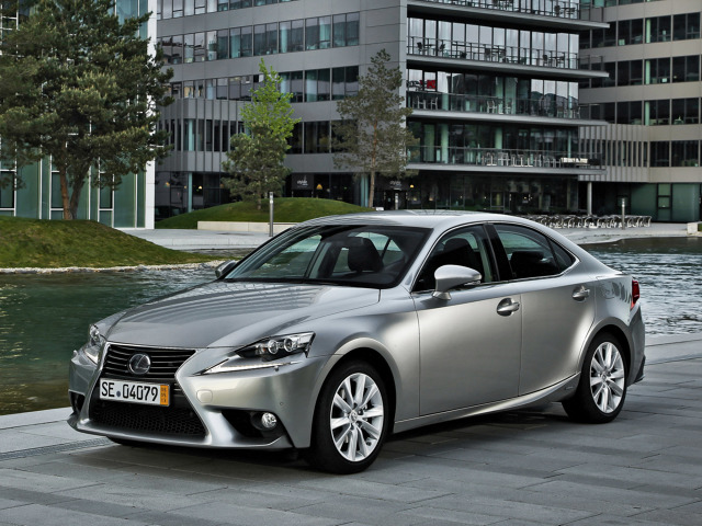 Lexus IS 300 h
Obecna, trzecia generacja – to nowa era dla tego modelu: z napędem Lexus Hybrid Drive wprowadzonym w 2013r, IS 300h jest jednym z najczęściej wybieranych przez Europejskich klientów Lexusa, stanowiąc 90% ogólnej sprzedaży Lexusa IS.
Fot. Lexus Lexus IS 300 h
Obecna, trzecia generacja – to nowa era dla tego modelu: z napędem Lexus Hybrid Drive wprowadzonym w 2013r, IS 300h jest jednym z najczęściej wybieranych przez Europejskich klientów Lexusa, stanowiąc 90% ogólnej sprzedaży Lexusa IS.
Fot. Lexus