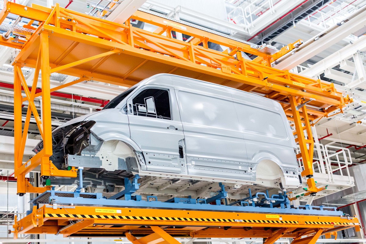 Produkcja VW Craftera w fabryce we Wrześni. Fot. Volkswagen Produkcja VW Craftera w fabryce we Wrześni. Fot. Volkswagen