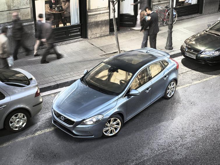 Nowe Volvo V40 hatchback - zobacz ceny i film Nowe Volvo V40 hatchback - zobacz ceny i film